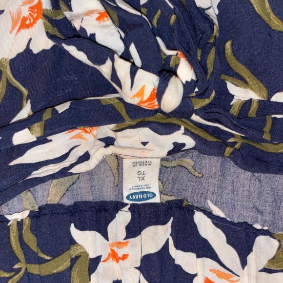 Shorts Bundle (2) - Size XL/XXL - Old Navy - Picture 3 of 6